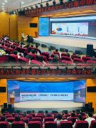  为强化从业人员食